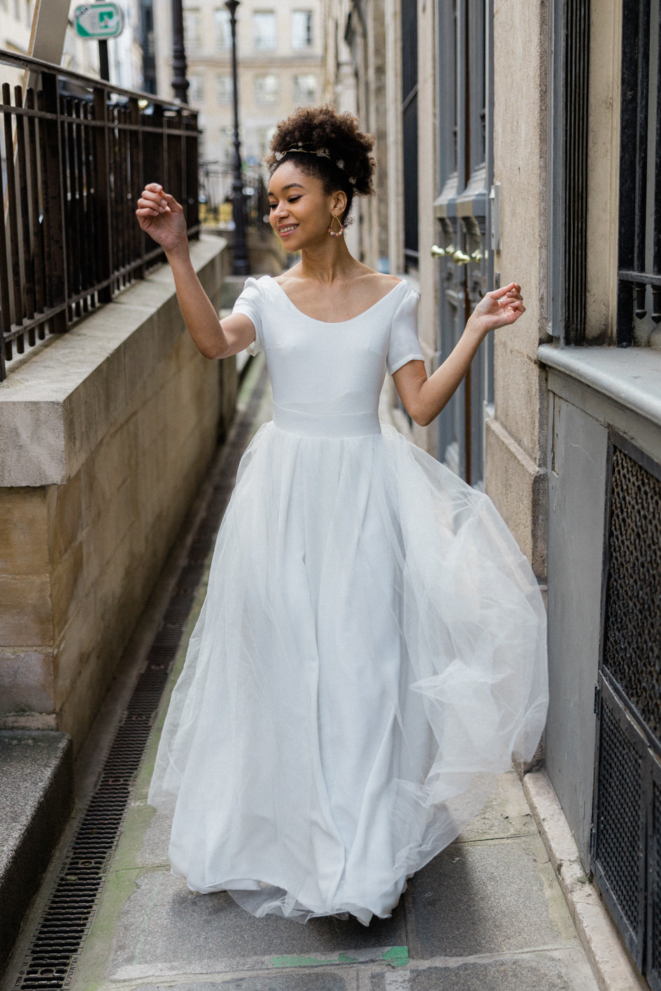 Robe de Mariage Civil "L'Intemporelle" - Éclat de Soie et Tulle