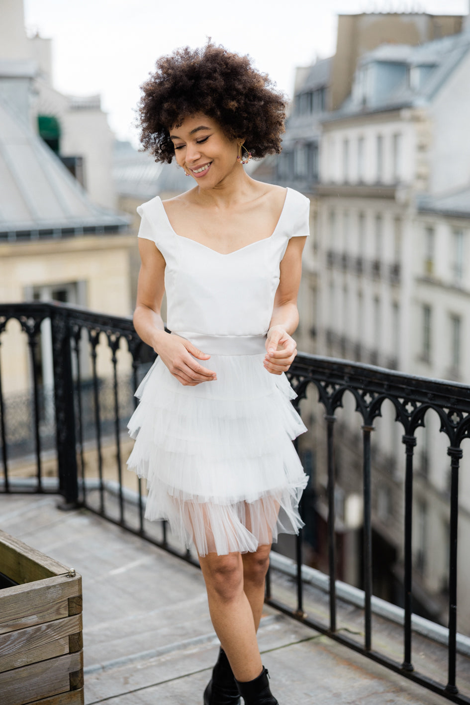 Robe de Mariage Civil "La Trendy" - Audace et Élégance en Soie et Tulle
