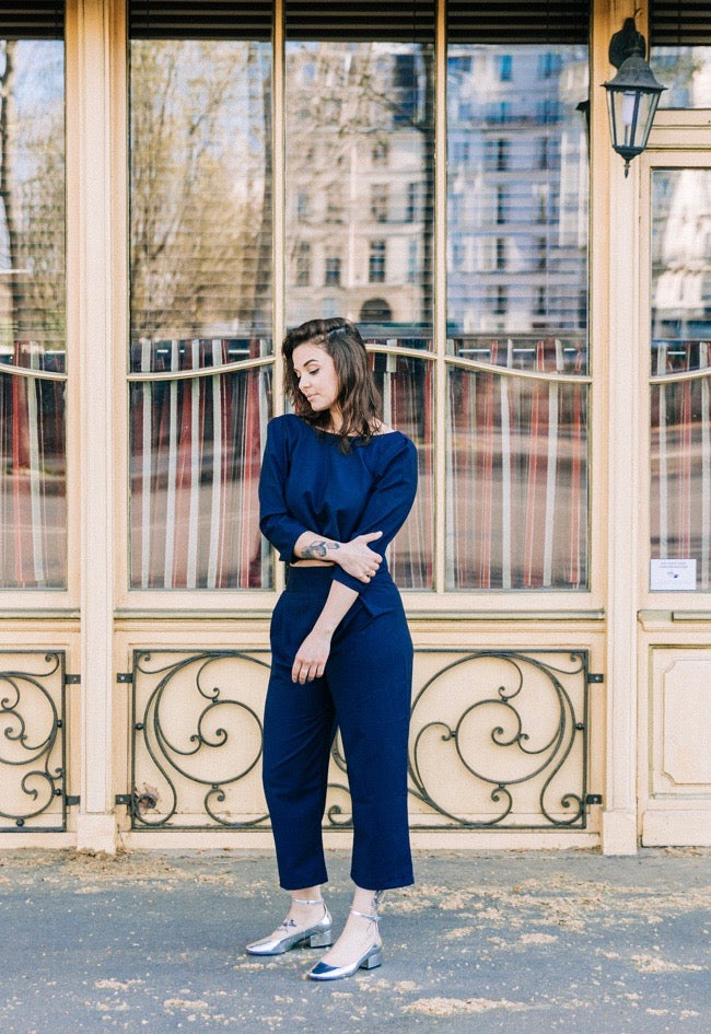 Vue complète du tailleur "Apolline" porté par un modèle Taille 40