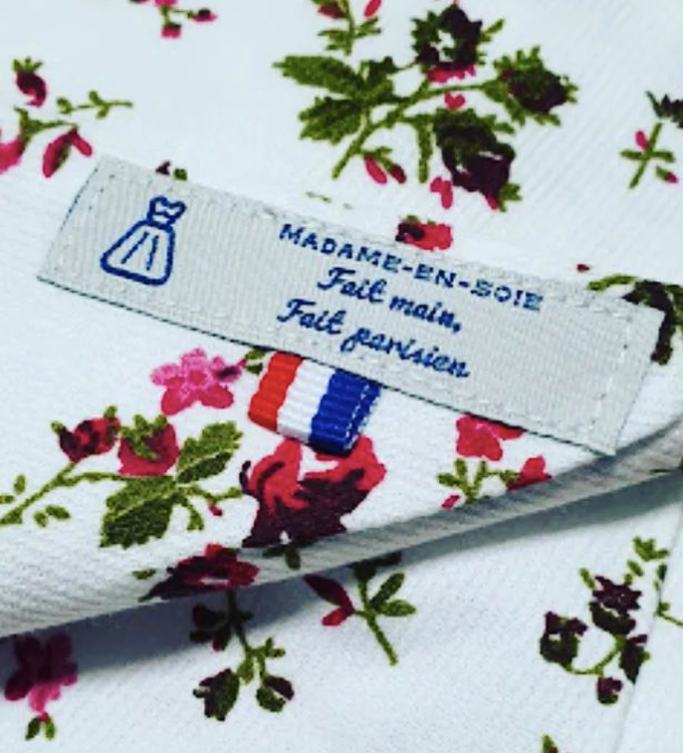 étiquette oeko tex. Maison de couture responsable. Marque verte. Marque engagée. Marque responsable. Marque made in france. Créatrice française. Maison de confection de robe en France. Fabriqué à Paris 