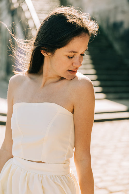 Détails bustier robe de soirée robe sur mesure. Robe deux pièce bustier et jupe. Bustier sur mesure. Bustier personnalisable; bustier et jupe sur mesure. Bustier et jupe personnalisables. 